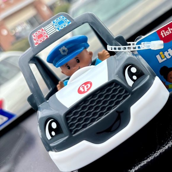 Fisher Price Little People Police car and Policeman set HTF Cop Car Toy - Picture 5 of 5